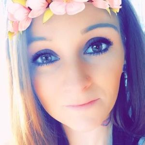 Meet your Posher, Tina